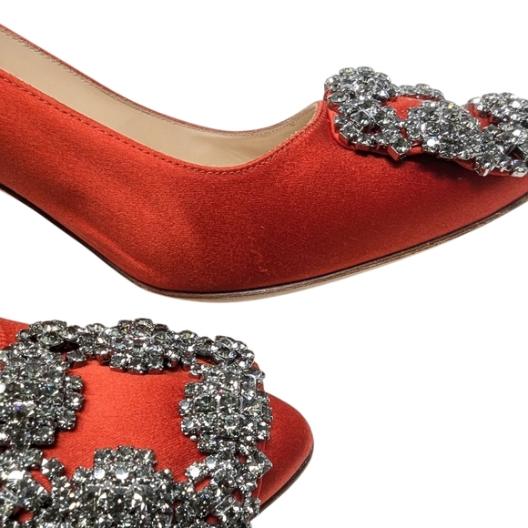 Manolo Blahnik Red Hangisi Satin Crystal 70mm Pump Size EU 36.5 - Picture 8 of 12